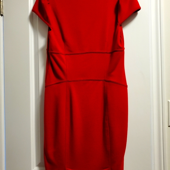 Laundry dress fitted - Picture 3 of 3